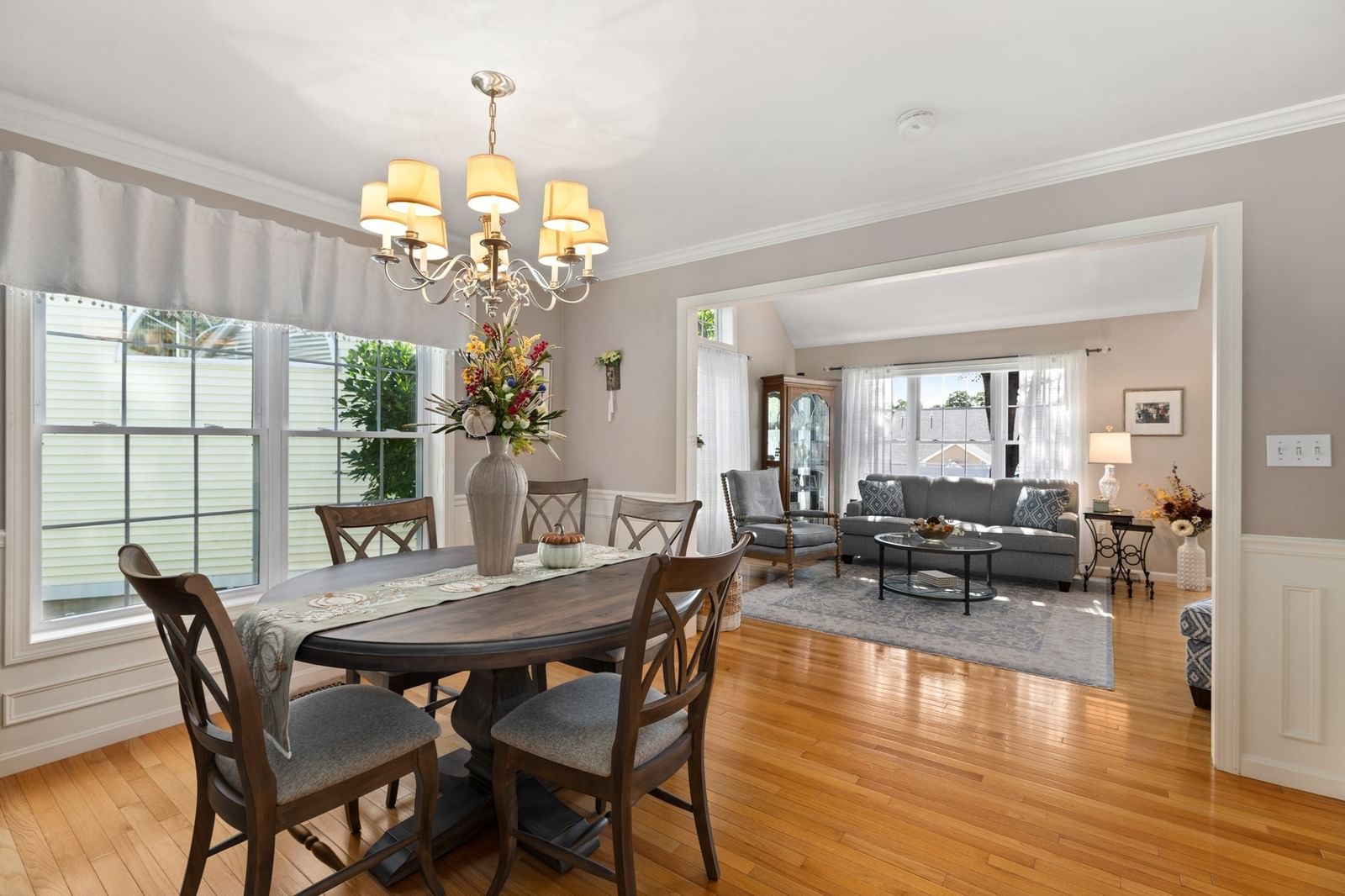 7 Dornoch Cir #7 Chelmsford — Photo 2 of 31