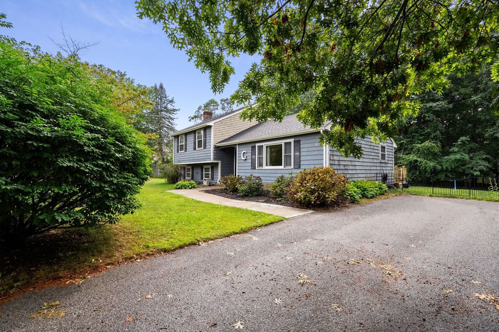 15 Liane Way Pembroke — Photo 2 of 41