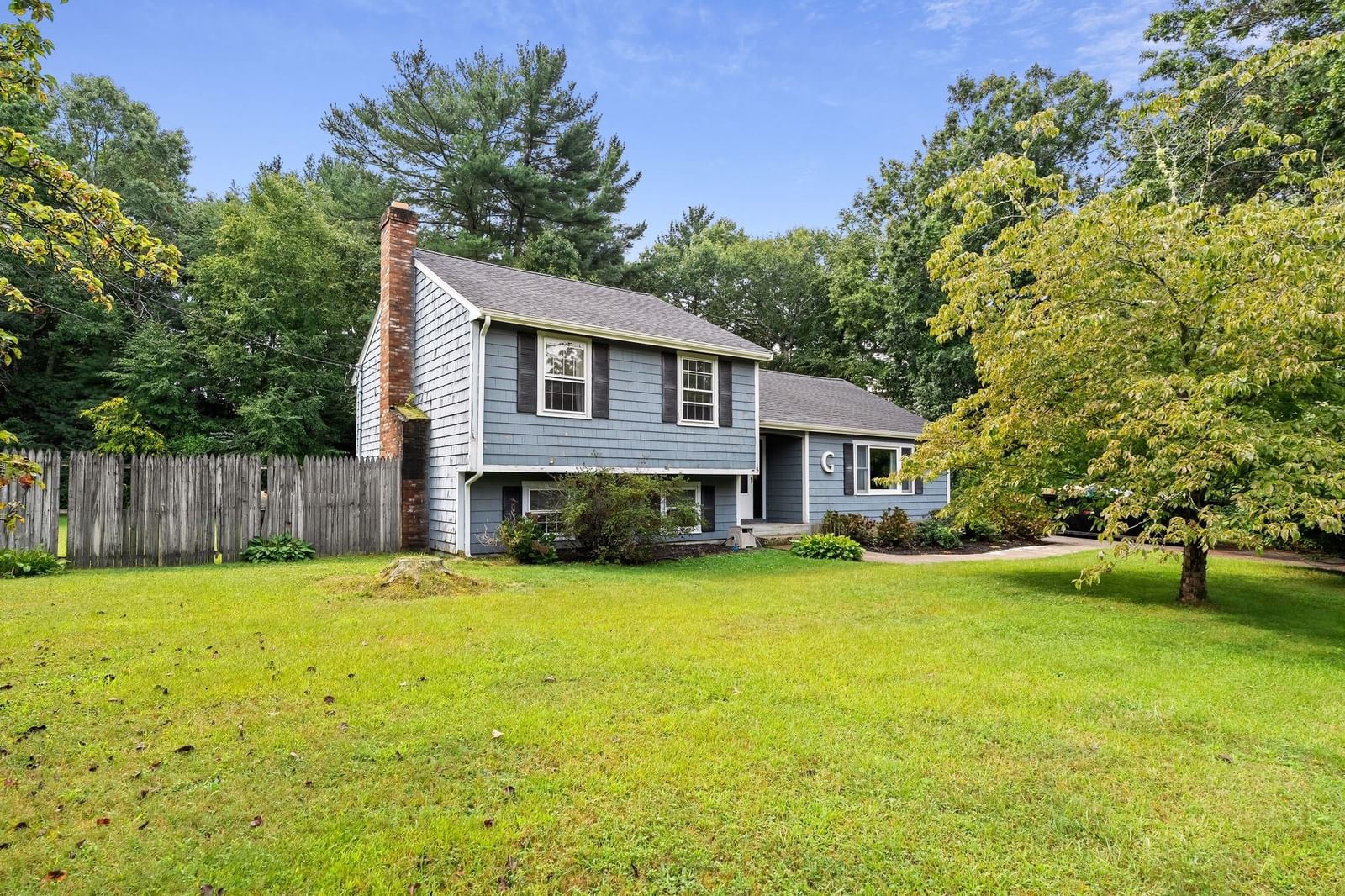 15 Liane Way Pembroke — Photo 3 of 41