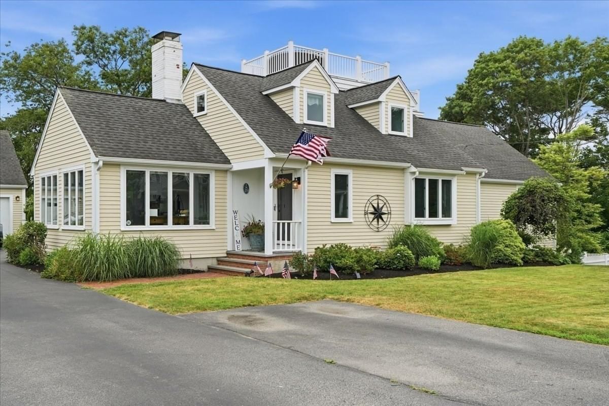 19 Lincoln Ave Scituate — Photo 2 of 37