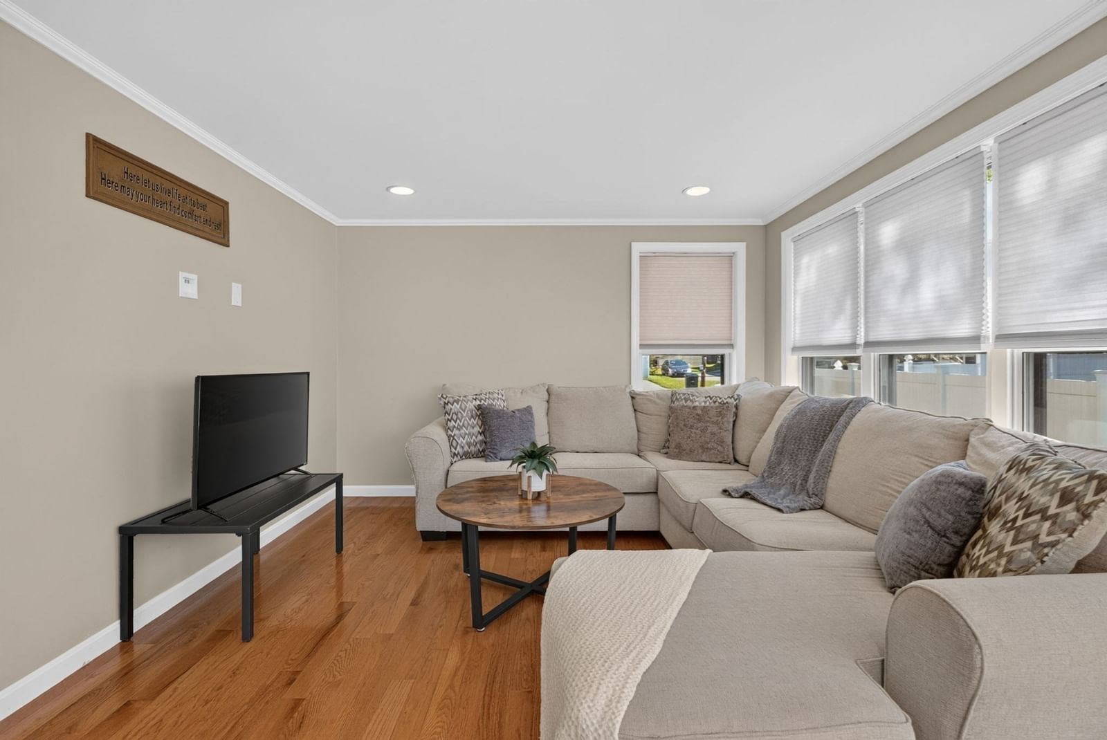 22 Cleveland St #22 North Andover — Photo 13 of 35