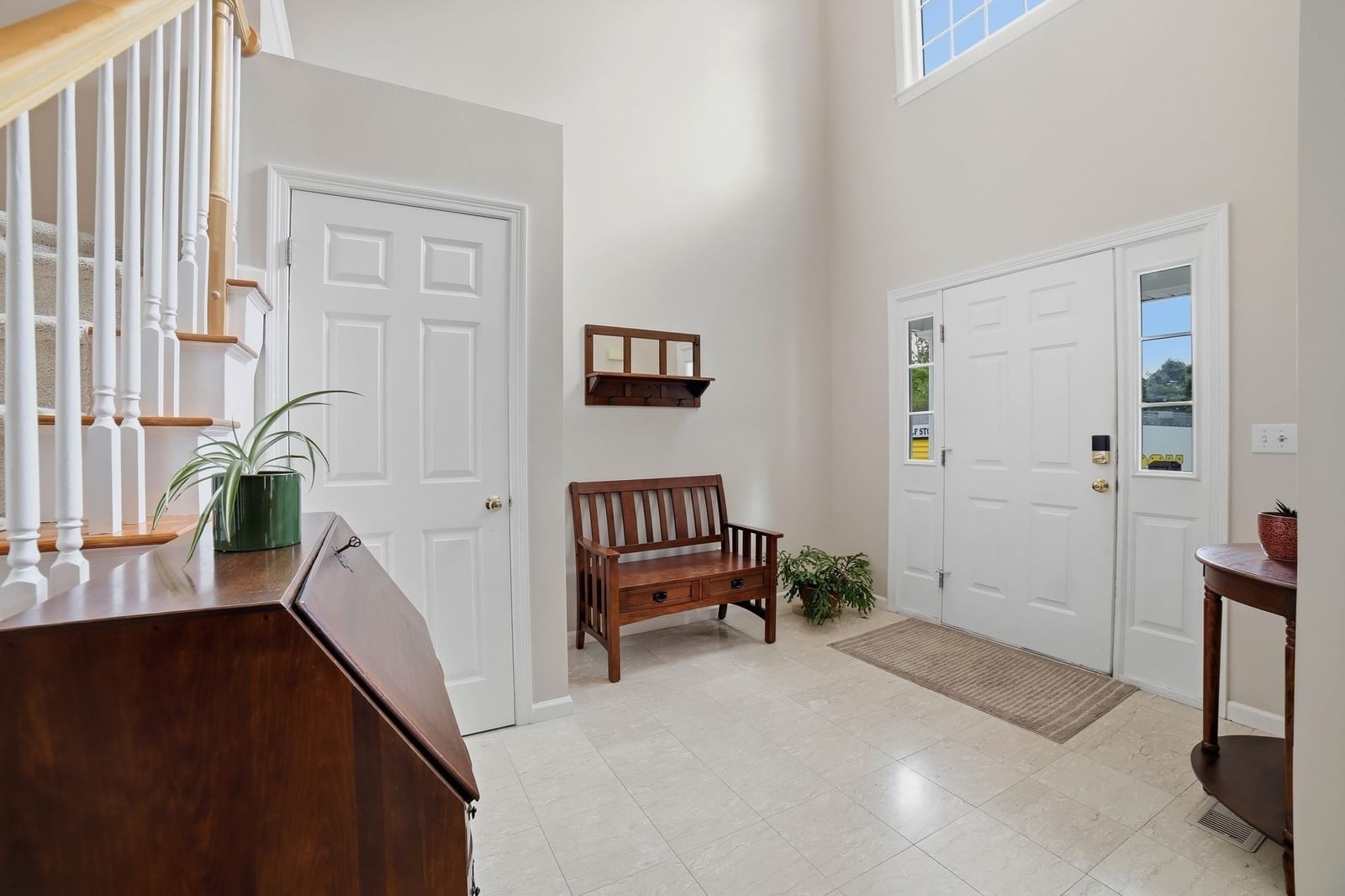 72 Palomino Dr Franklin — Photo 2 of 35