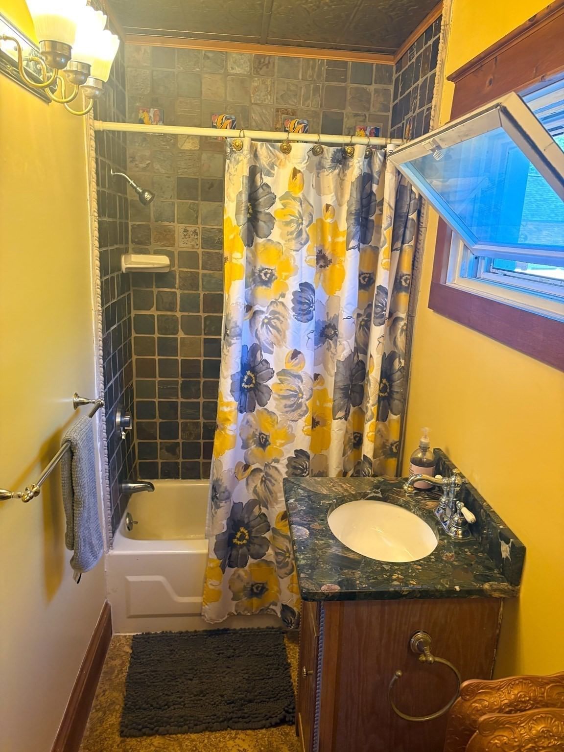 56 S Worcester St Norton — Photo 16 of 37
