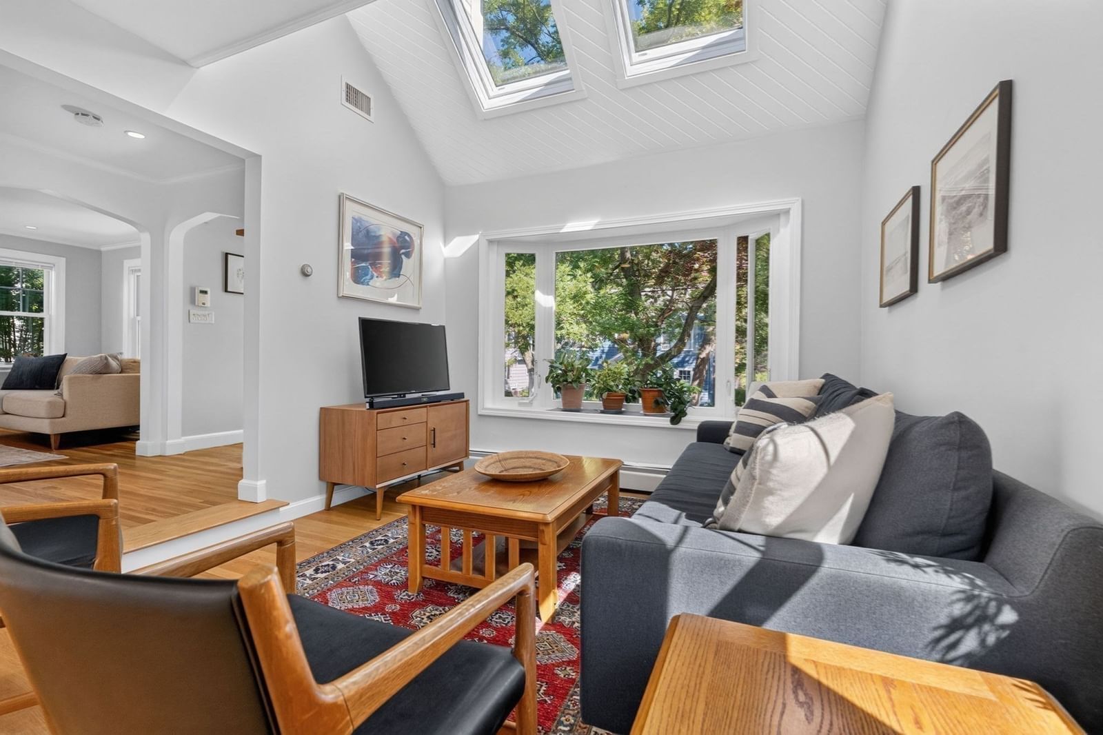 70 Westchester Rd Boston — Photo 12 of 38