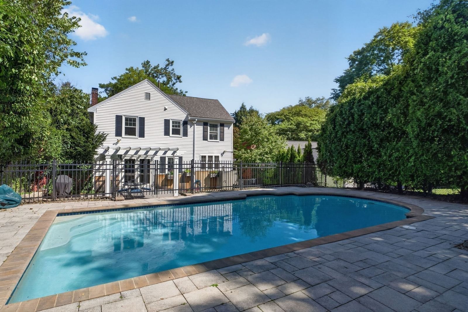 70 Westchester Rd Boston — Photo 28 of 38