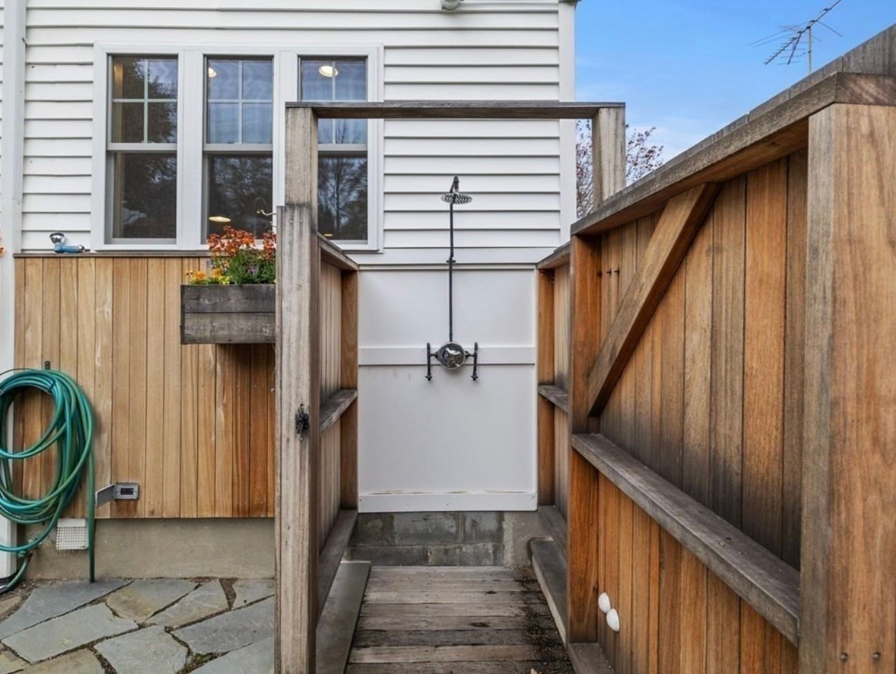 70 Westchester Rd Boston — Photo 32 of 38