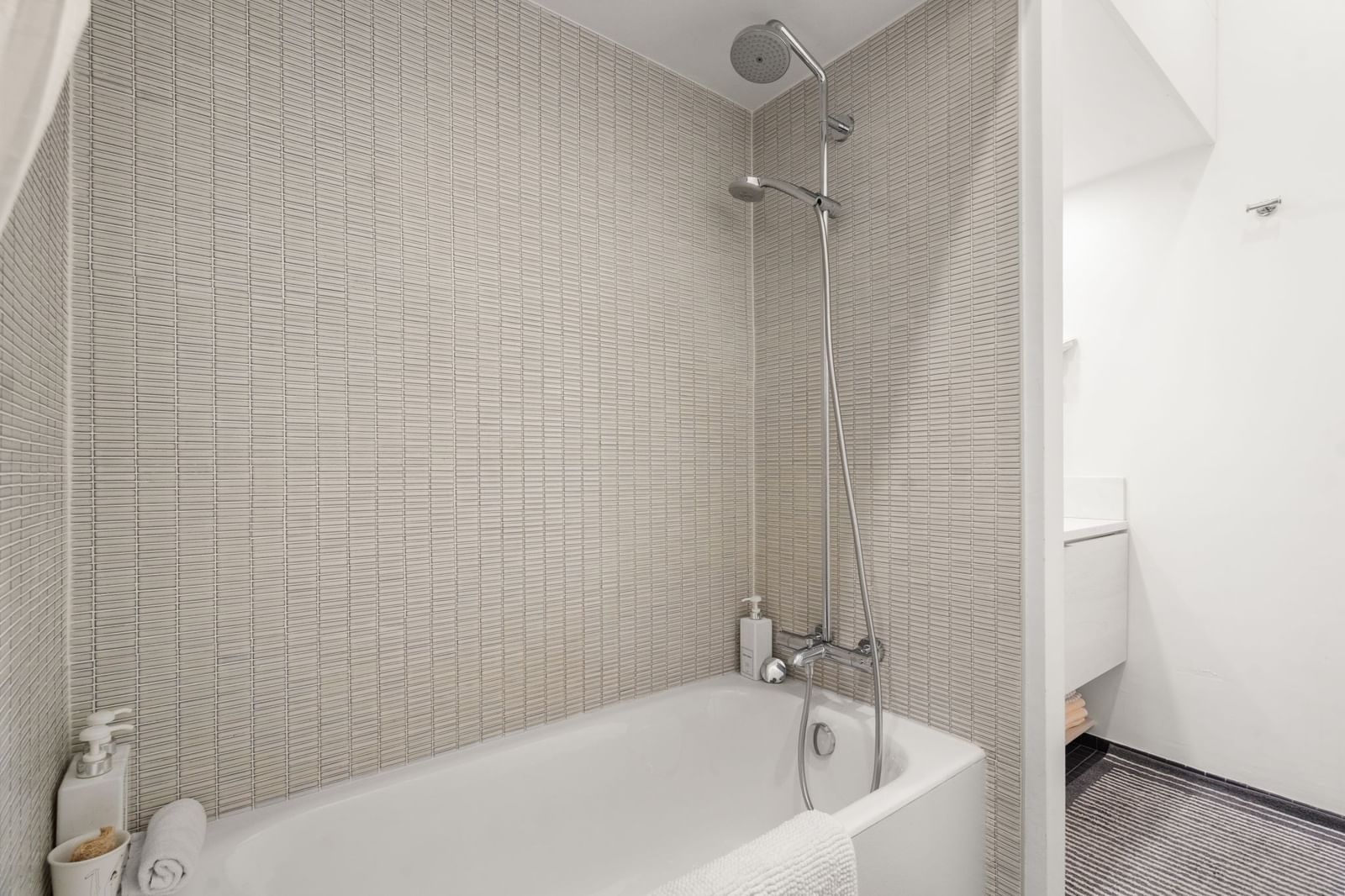 92 W Springfield Street #2 Boston — Photo 16 of 22