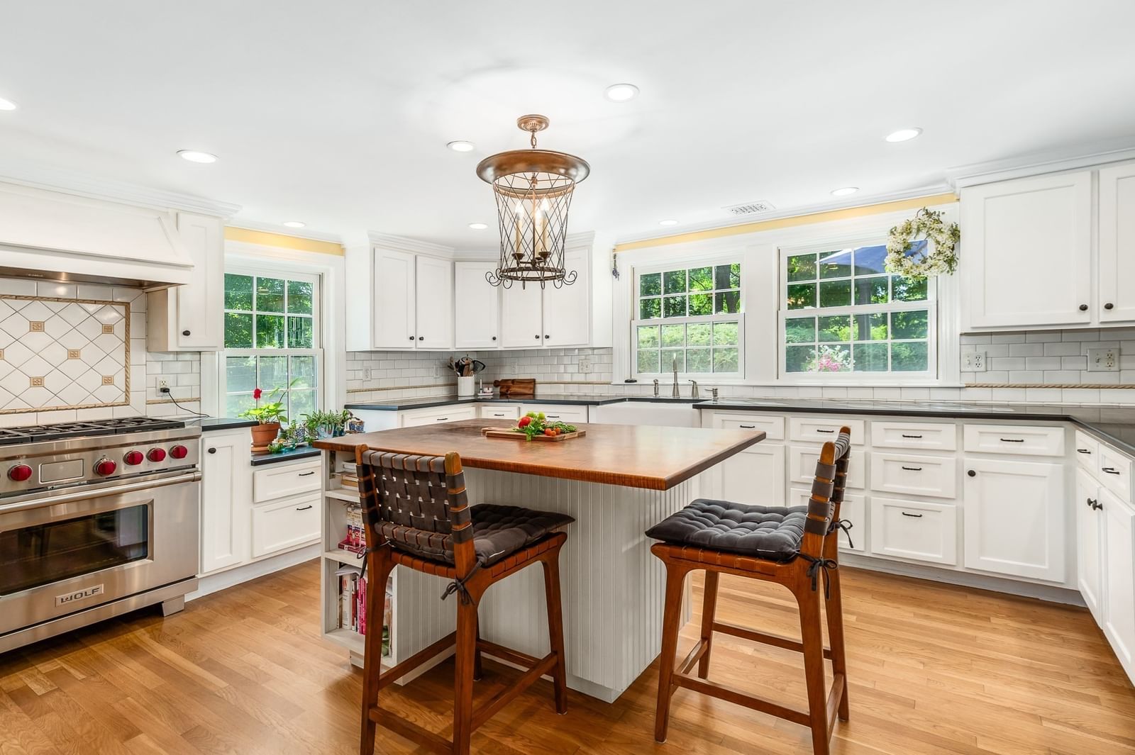 10 Burhnam Road Wenham — Photo 3 of 40