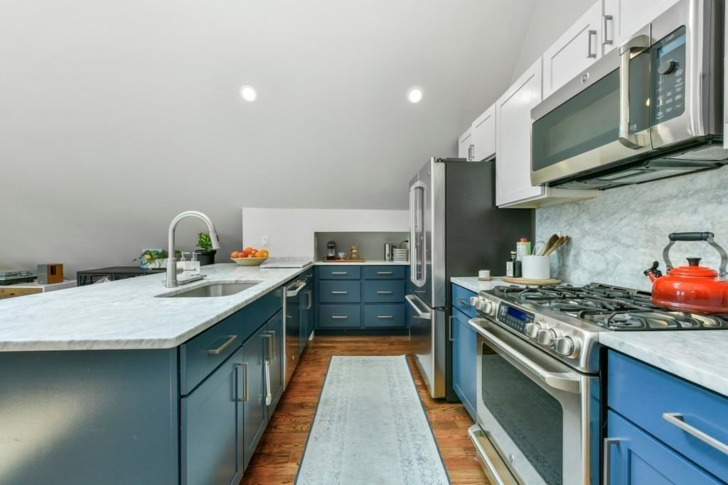 37 Oakview Ter #3 Boston — Photo 4 of 26