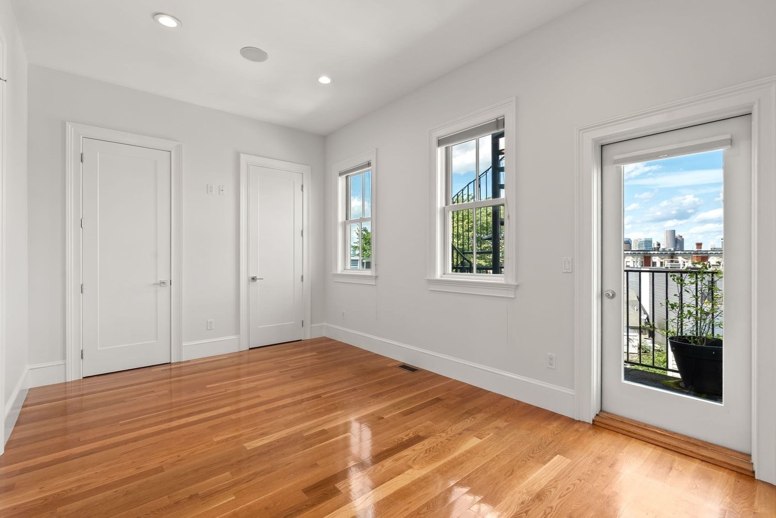 482 E Fourth Street #4 Boston — Photo 16 of 25