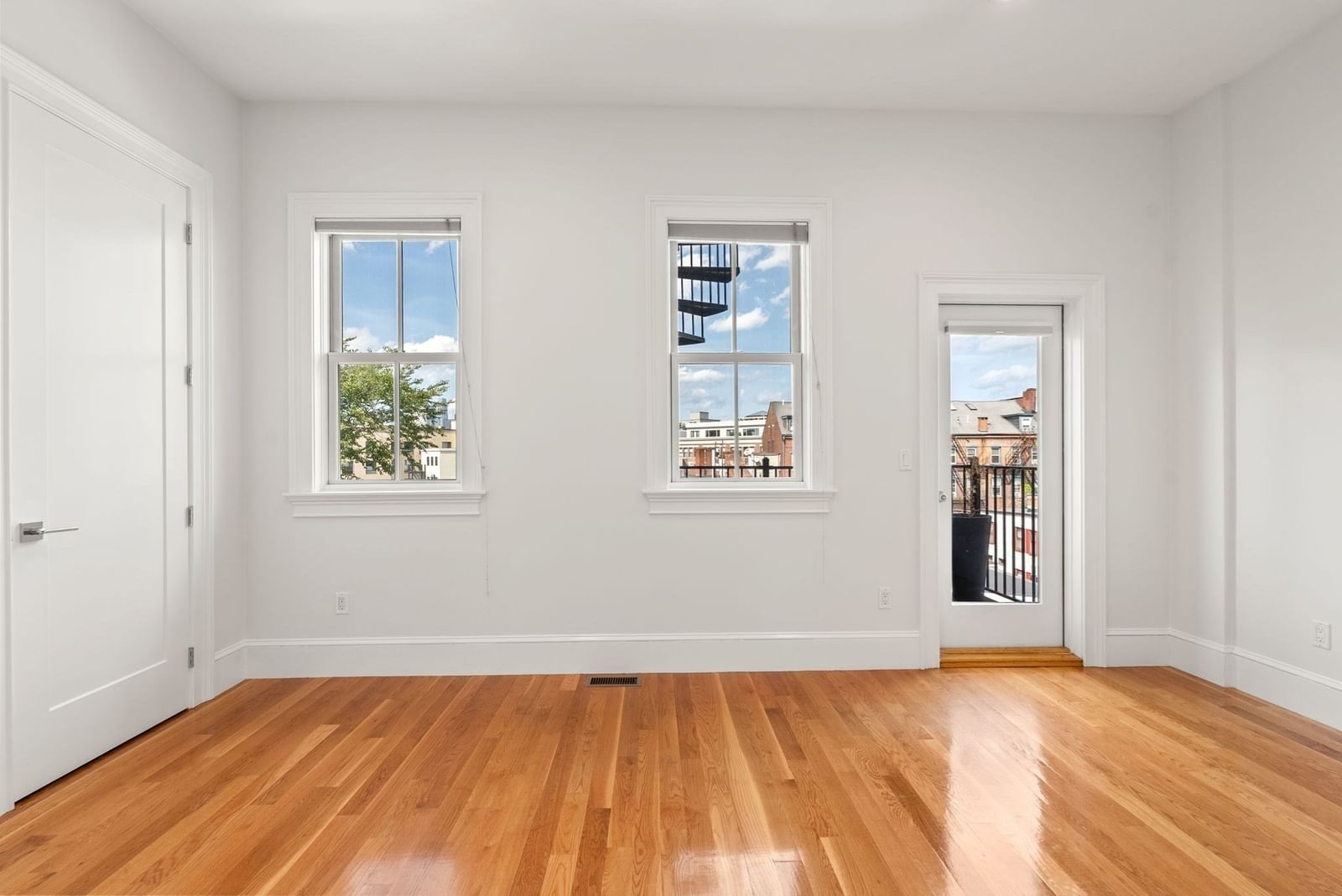 482 E Fourth Street #4 Boston — Photo 18 of 25