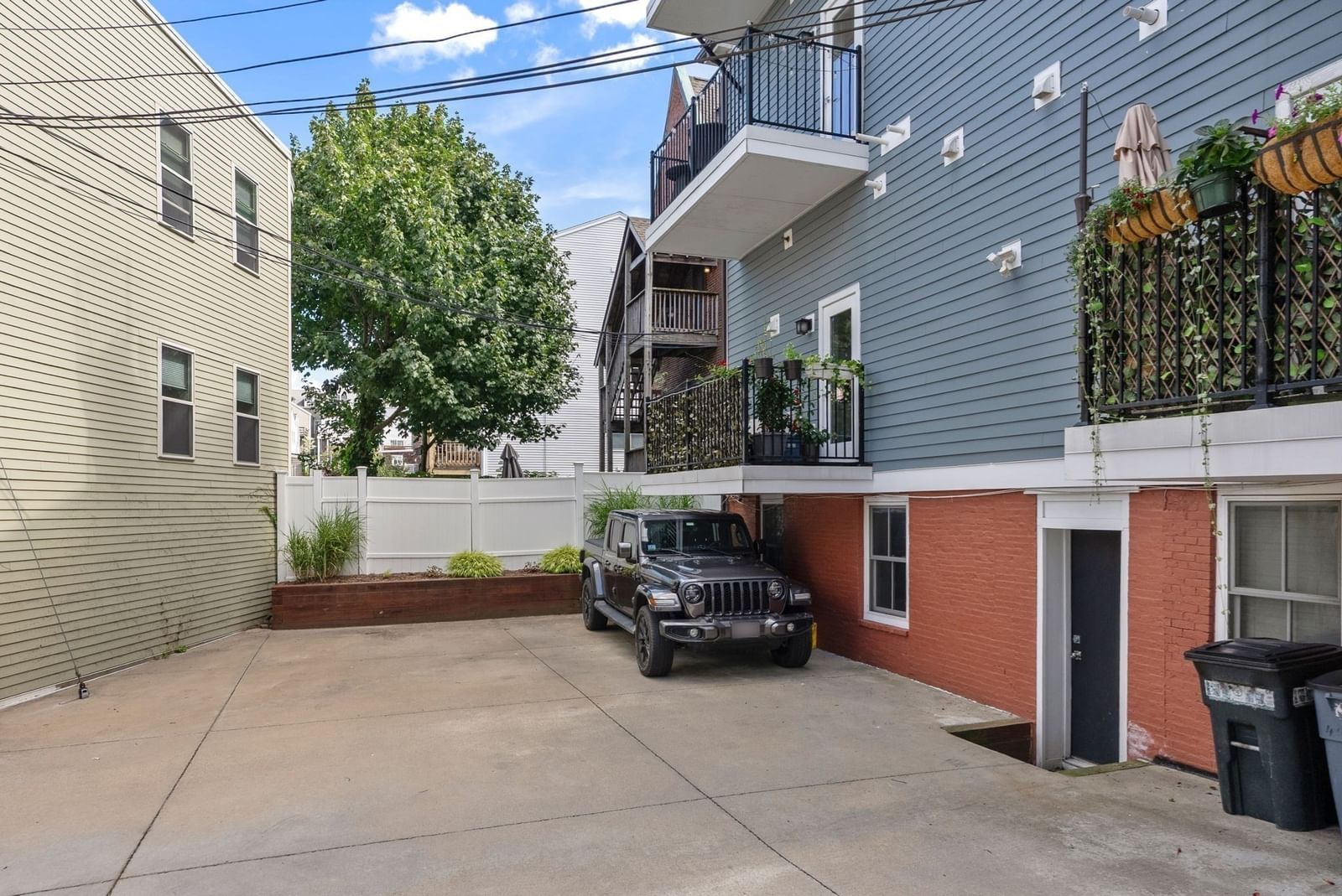 482 E Fourth Street #4 Boston — Photo 23 of 25