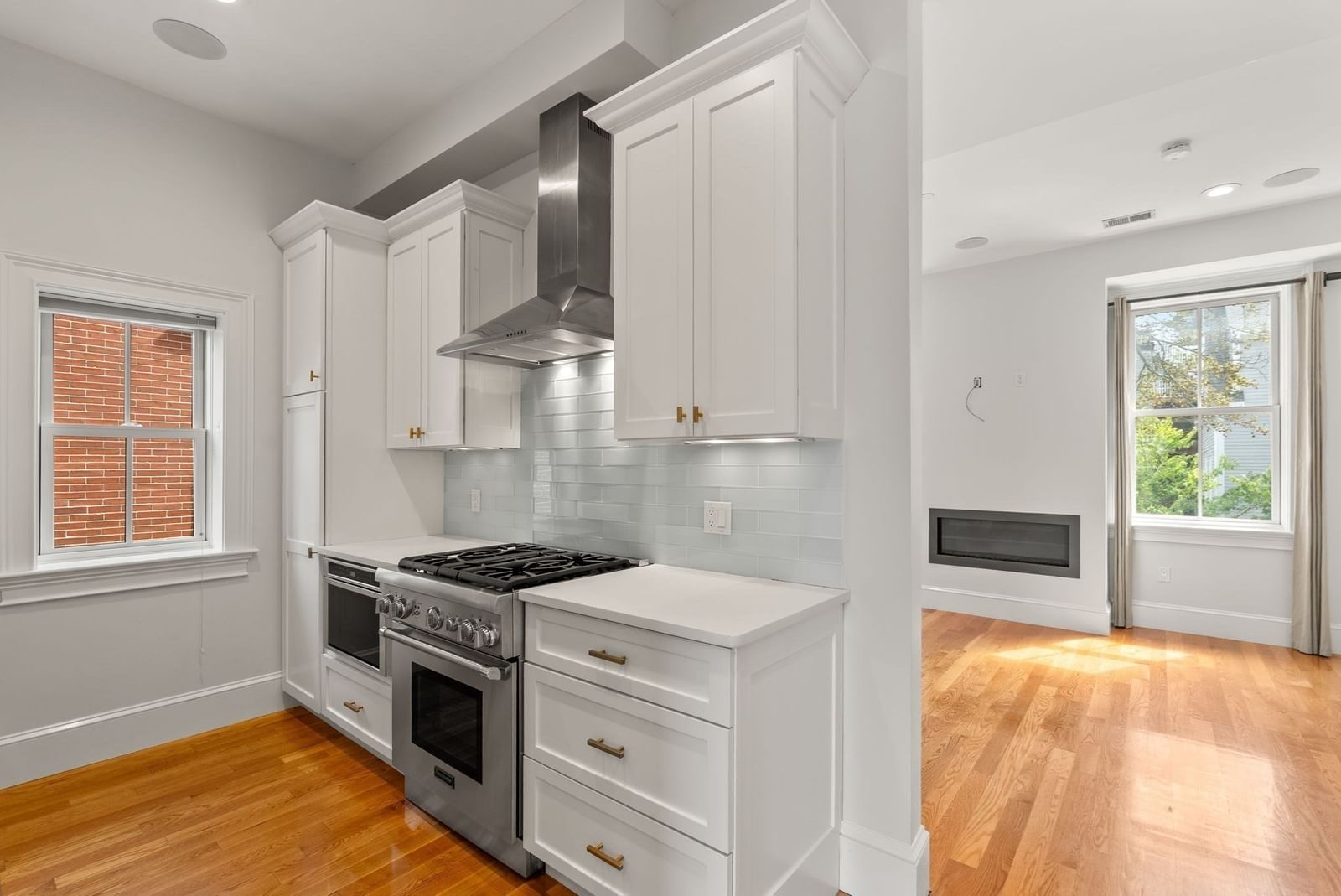 482 E Fourth Street #4 Boston — Photo 8 of 25