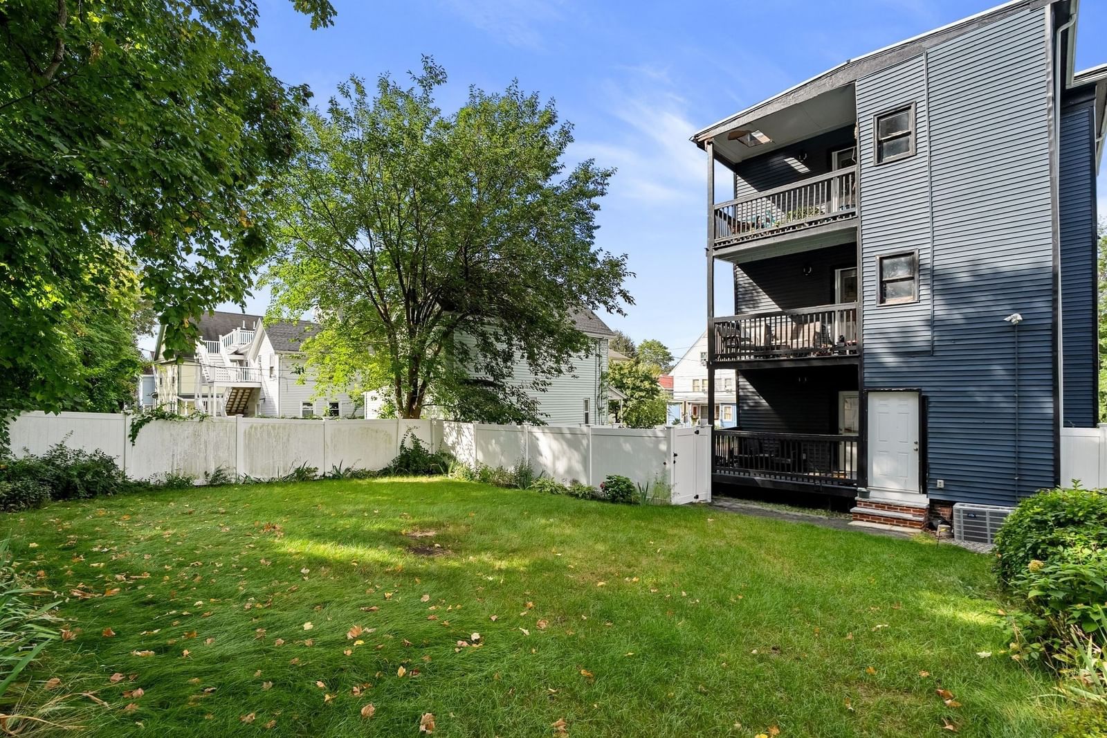 145 Whitfield St #1 Boston — Photo 22 of 38