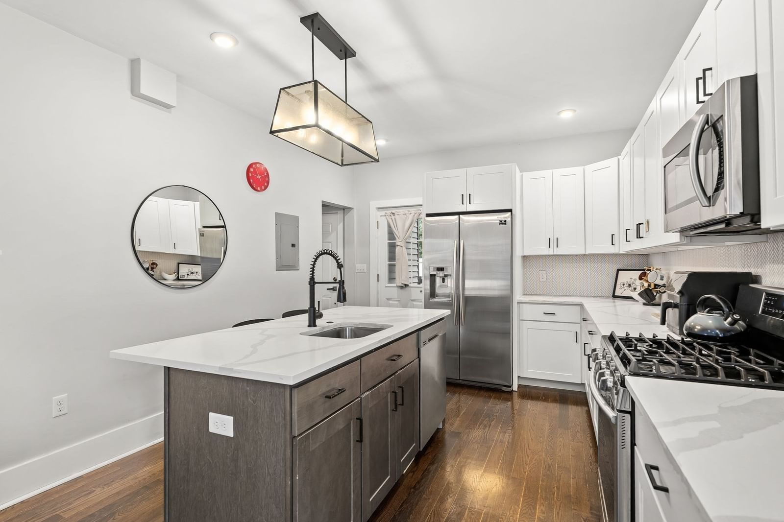 145 Whitfield St #1 Boston — Photo 3 of 38