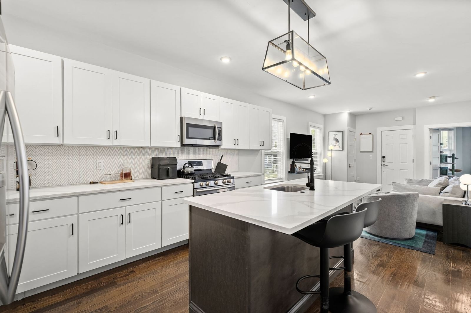 145 Whitfield St #1 Boston — Photo 4 of 38