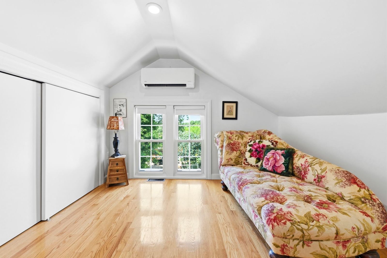 6r Fairview Ave Swampscott — Photo 13 of 38