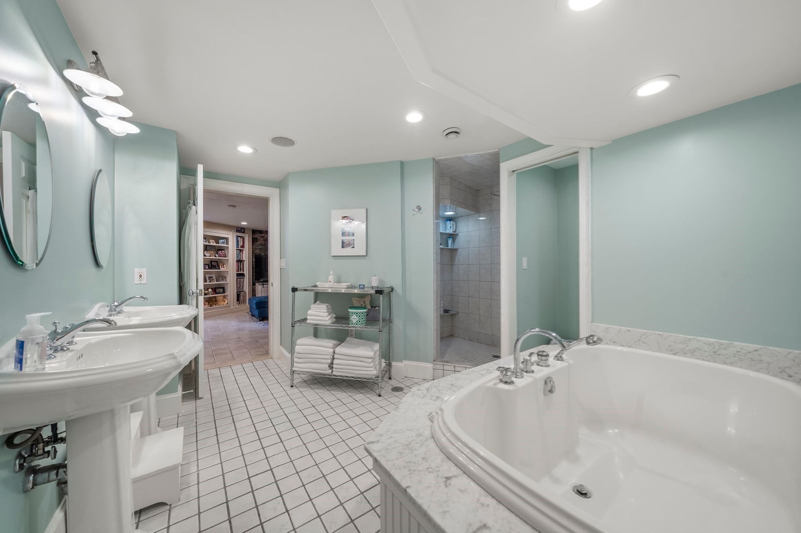 35 Grandview Ave #1 Medford — Photo 31 of 42