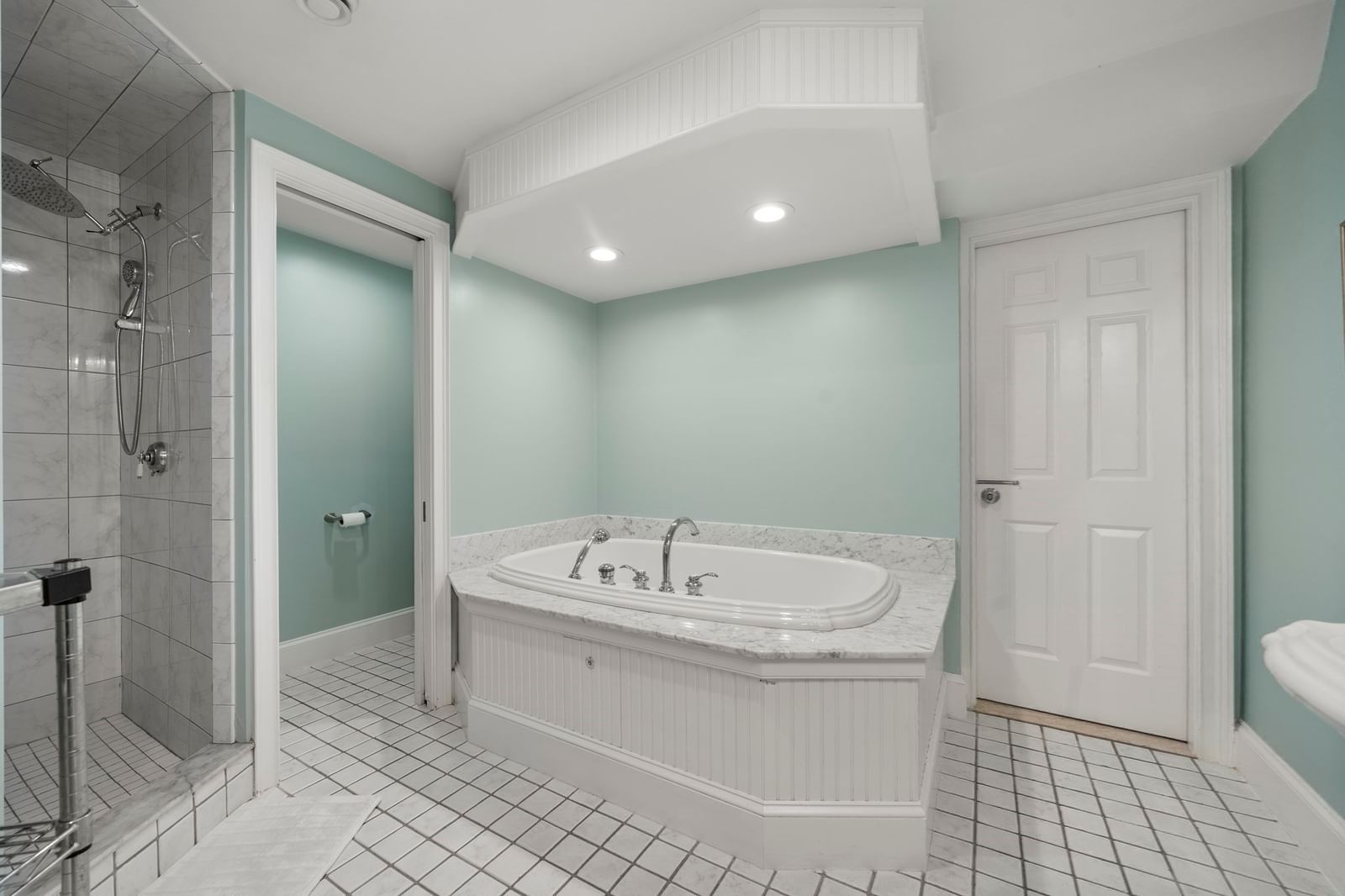 35 Grandview Ave #1 Medford — Photo 32 of 42