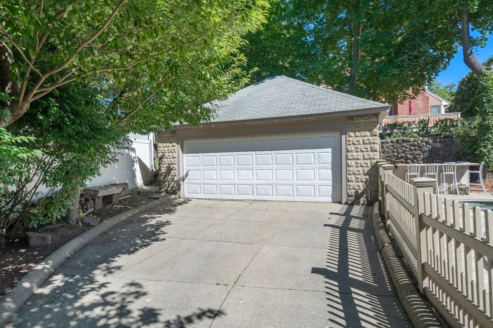 35 Grandview Ave #1 Medford — Photo 38 of 42
