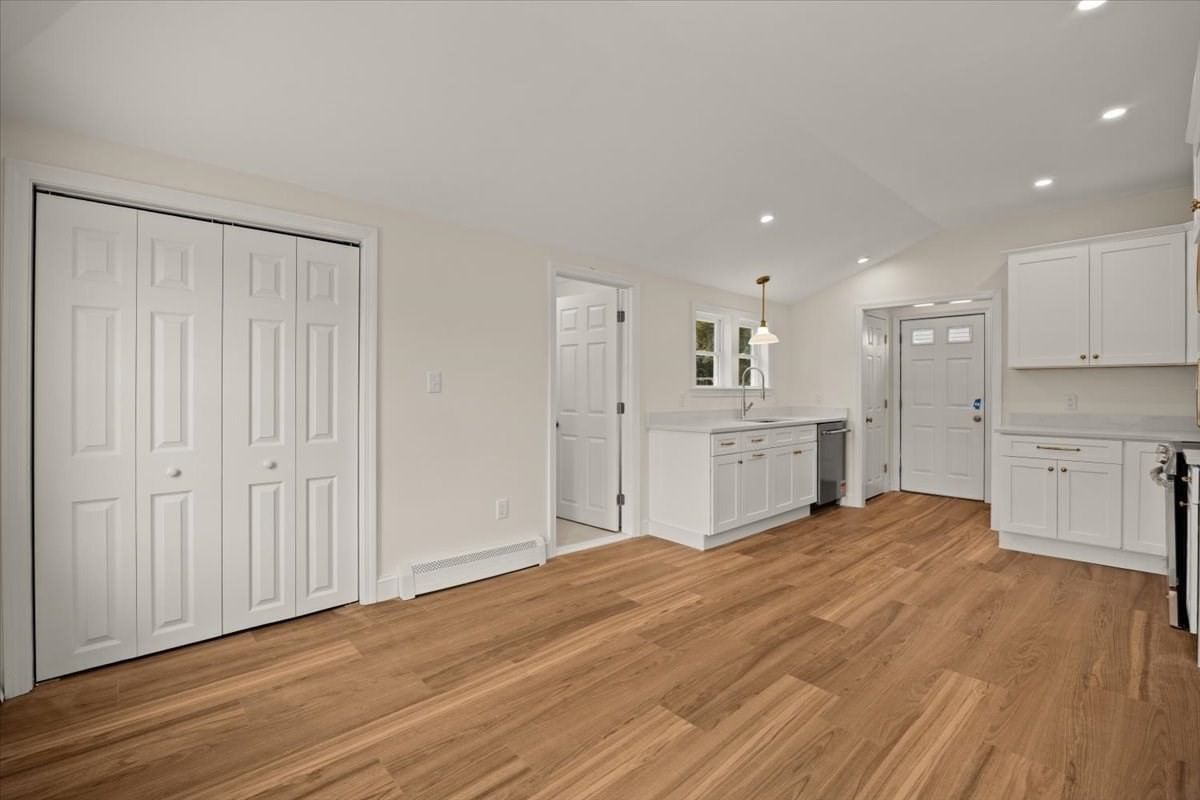 75 Ottawa St Attleboro — Photo 10 of 35