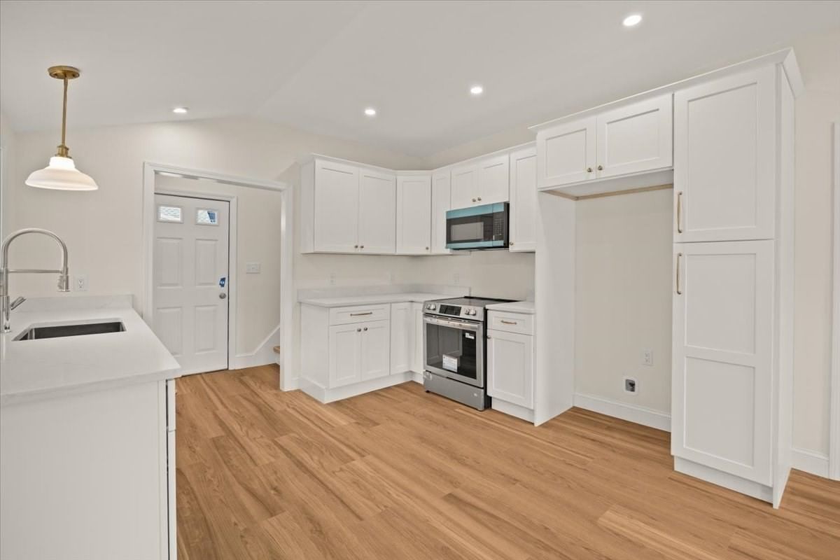 75 Ottawa St Attleboro — Photo 13 of 35