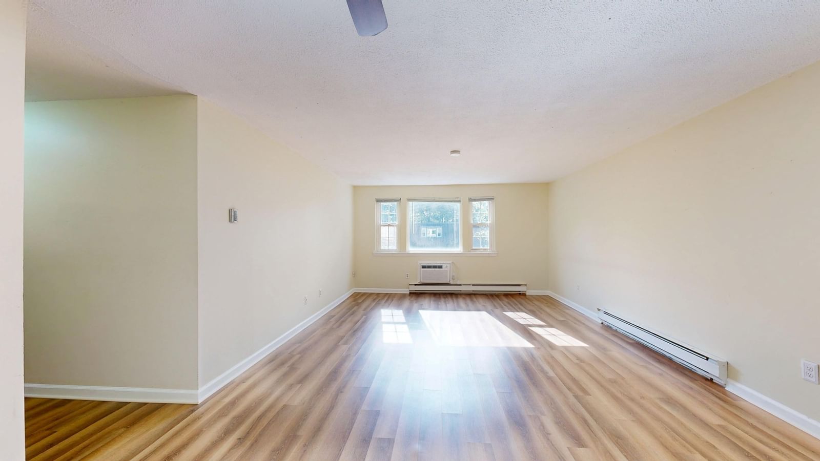 180 Main Street #3304 Bridgewater — Photo 2 of 34