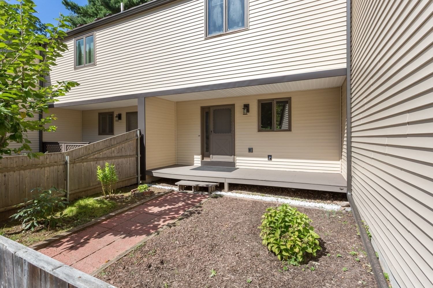 13 Emerson Way #13 Franklin — Photo 3 of 42