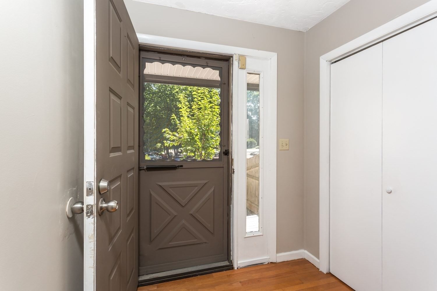 13 Emerson Way #13 Franklin — Photo 4 of 42