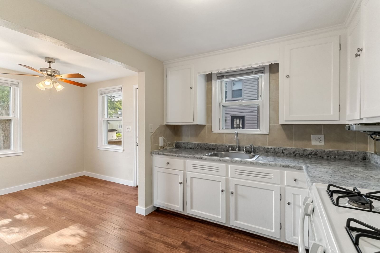 10 Keyes Street Quincy — Photo 4 of 20