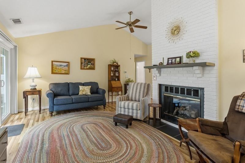 58-C58 Harbor Lights Rd #c58 Bourne — Photo 9 of 19
