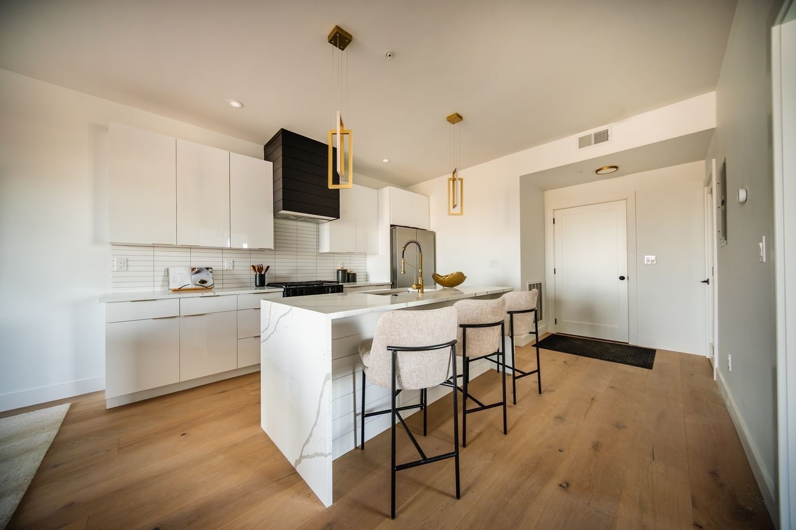 66 Mcgrath #203 Quincy — Photo 4 of 17