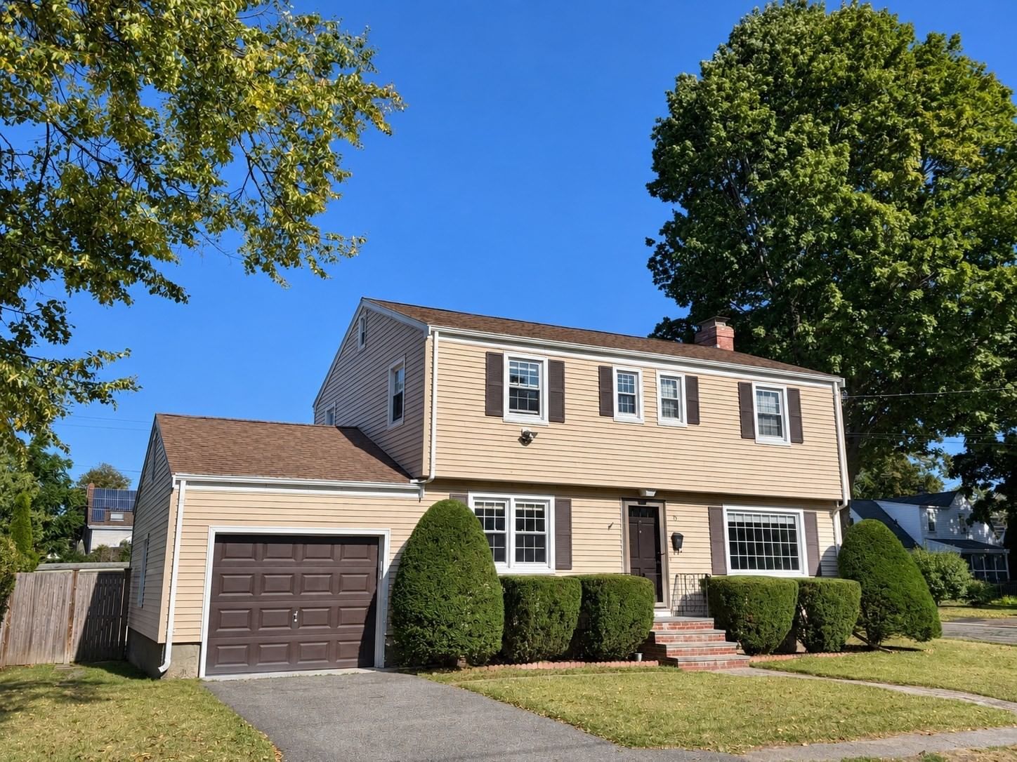 15 Puritan Rd Beverly — Photo 2 of 31
