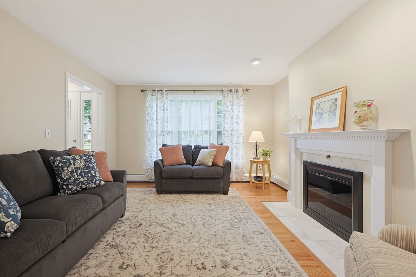 125 Walker St Seekonk — Photo 3 of 42