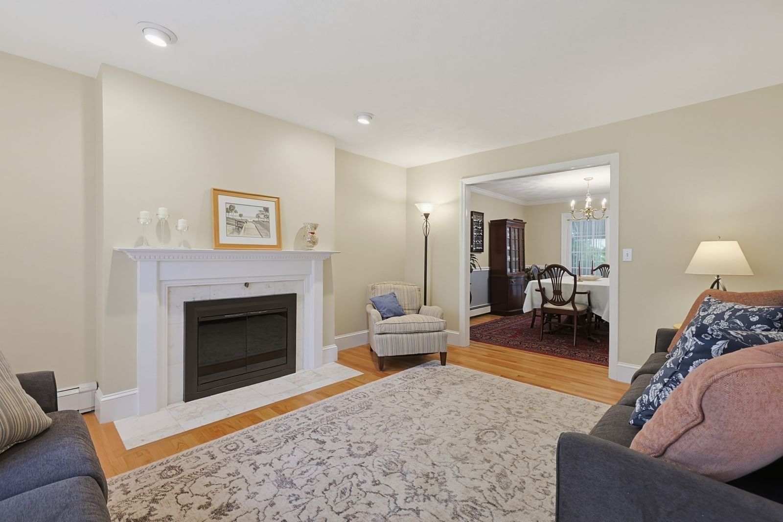 125 Walker St Seekonk — Photo 4 of 42