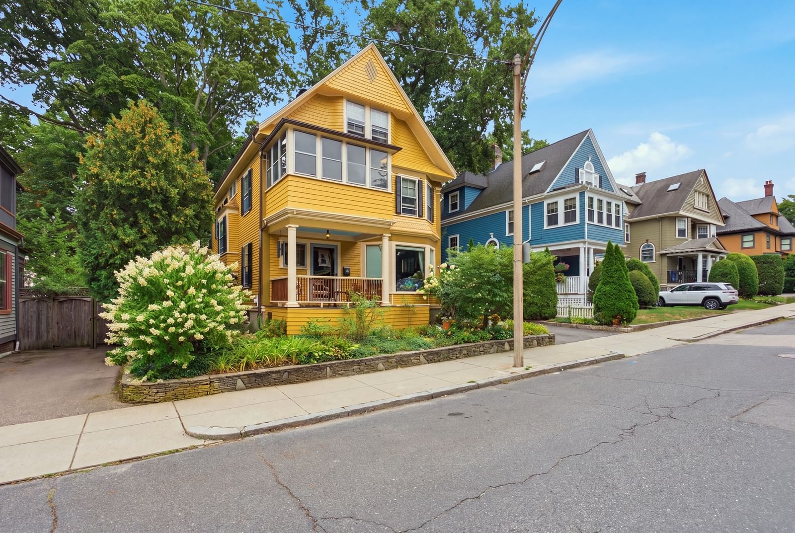 6 Menlo St Boston — Photo 2 of 42