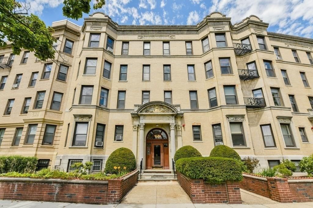 69 Park Drive #8 Boston — Photo 13 of 18