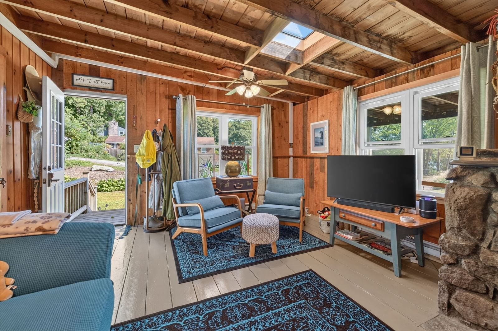29 Central Ave Lakeville — Photo 5 of 42