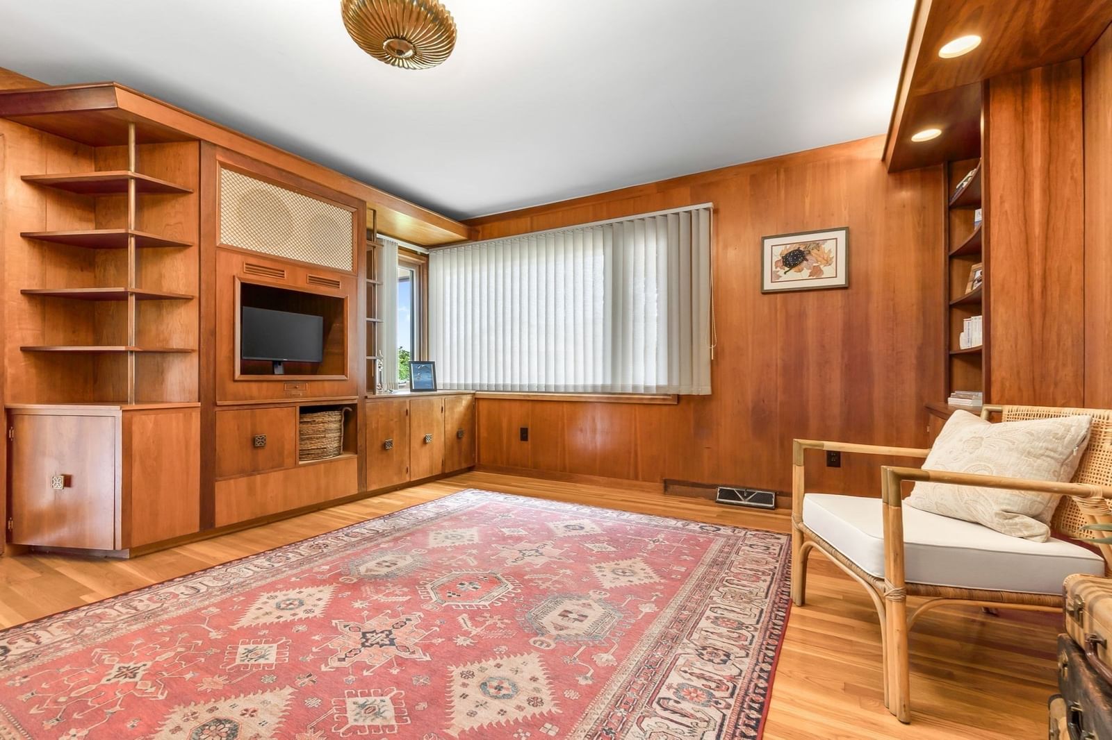 4 Arlington Ter Haverhill — Photo 7 of 42