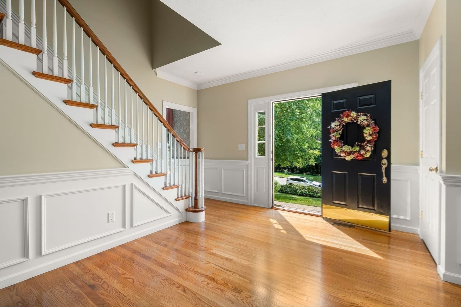 11 Brewer Drive Westborough — Photo 3 of 36