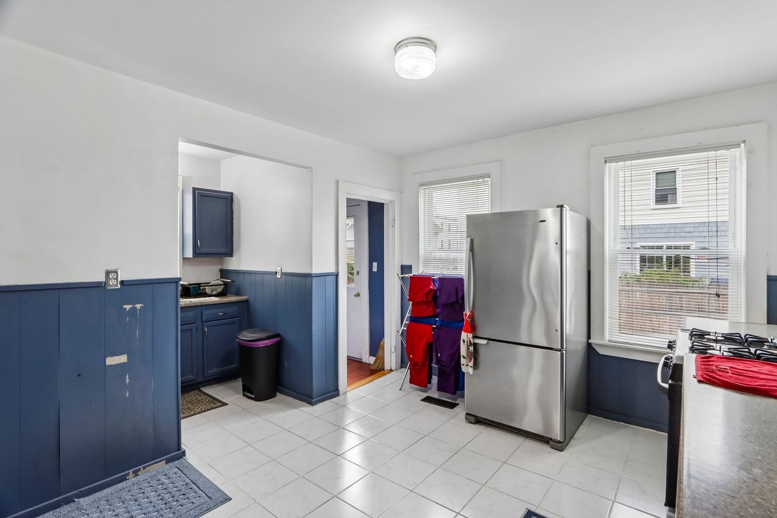15 Grant #15 Beverly — Photo 11 of 31