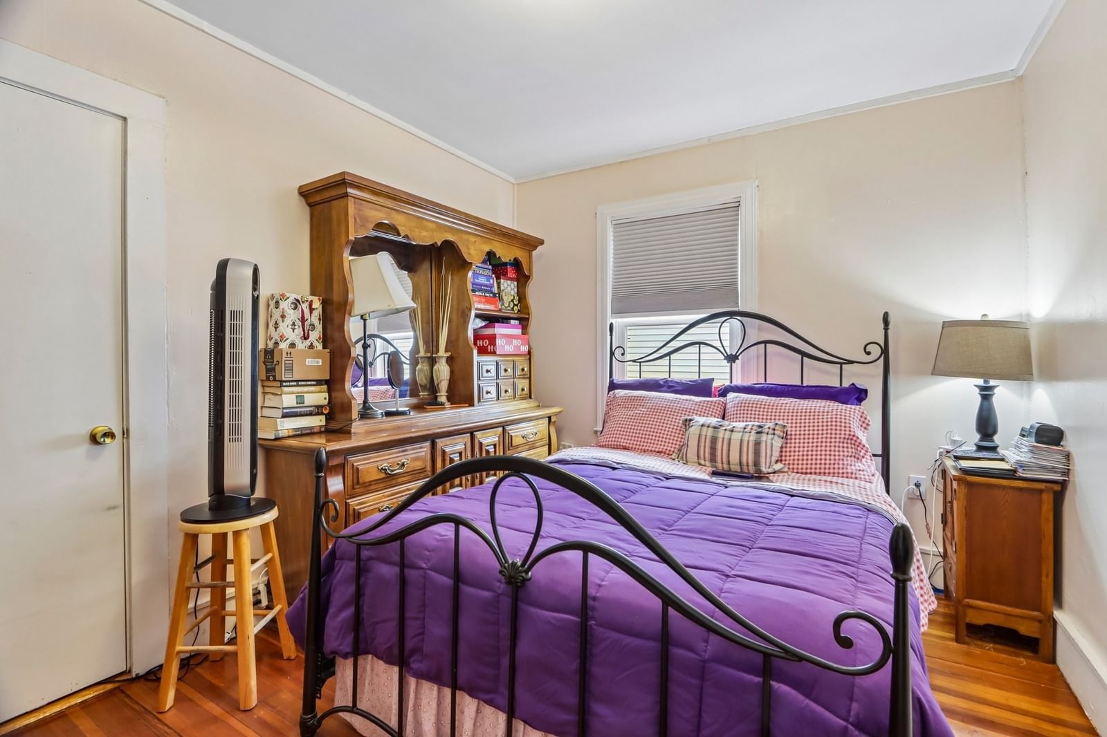 15 Grant #15 Beverly — Photo 12 of 31