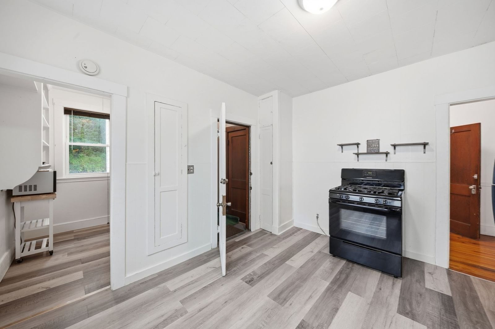 39-41 Greenwood Ave Boston — Photo 16 of 38