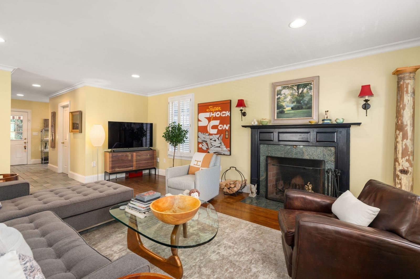 75 Seaverns Ave Boston — Photo 4 of 42