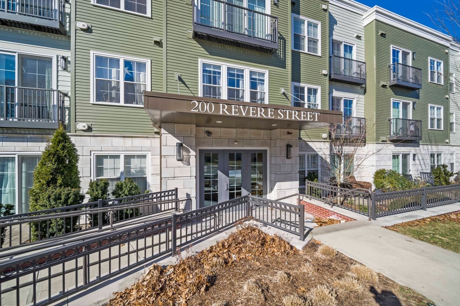 200 Revere St #4105 Canton — Photo 1 of 34