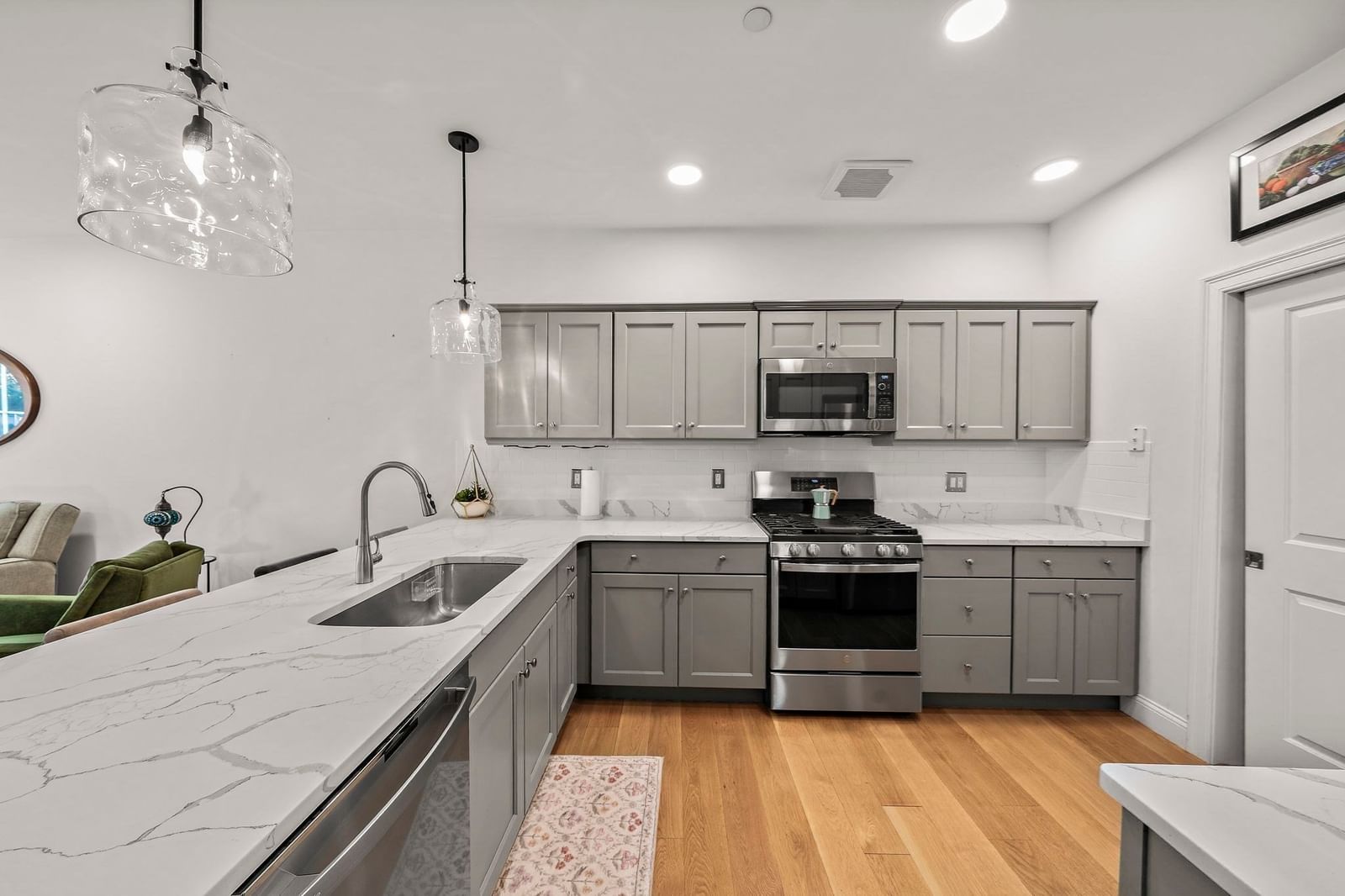 200 Revere St #4105 Canton — Photo 5 of 34