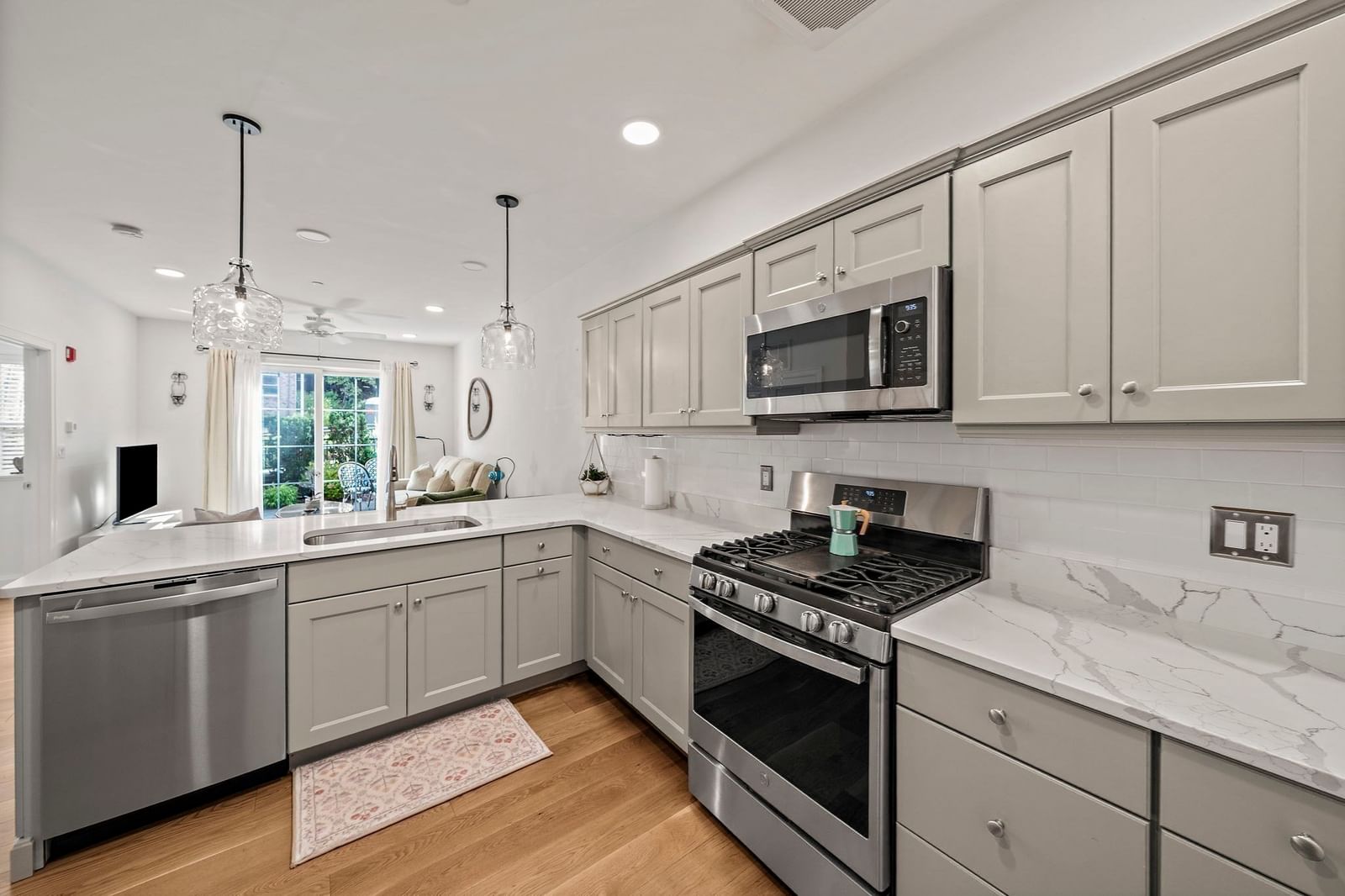 200 Revere St #4105 Canton — Photo 7 of 34