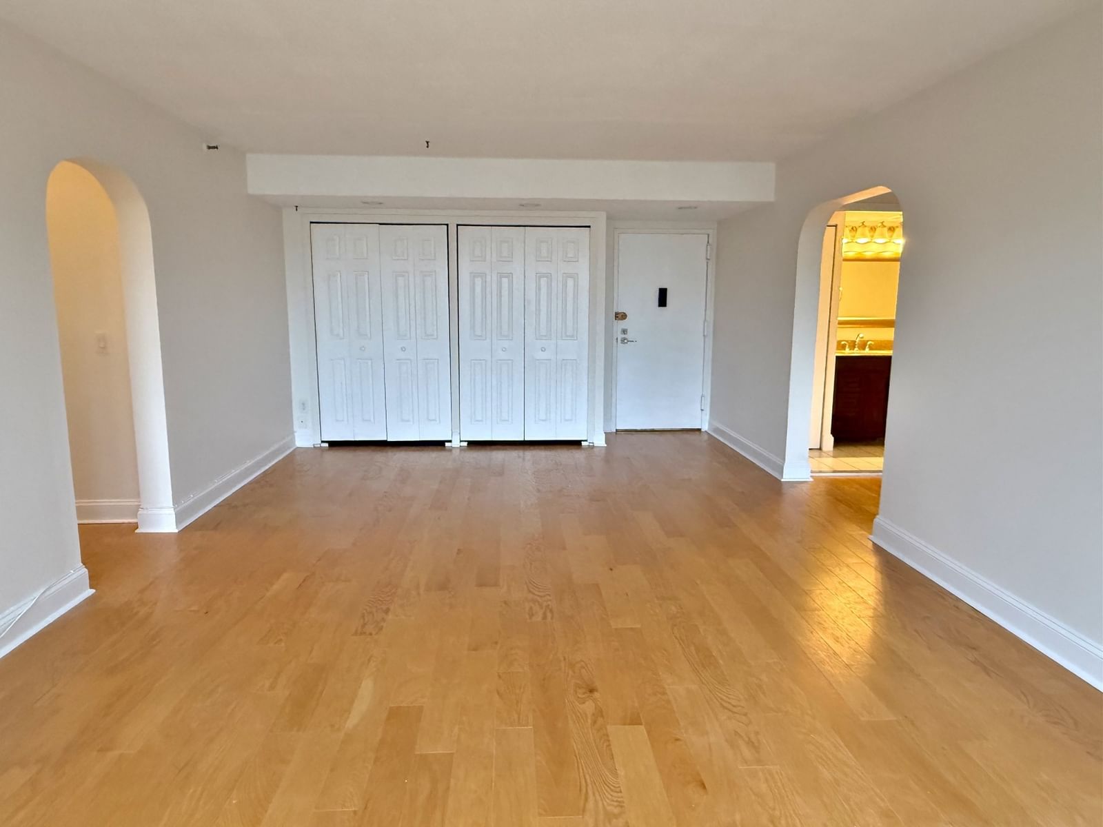 1731 Beacon St #713 Brookline — Photo 27 of 35