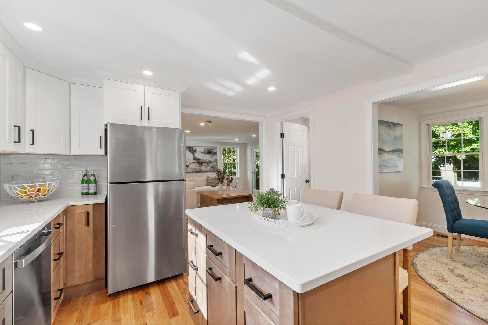 102 Park Street North Reading — Photo 16 of 42