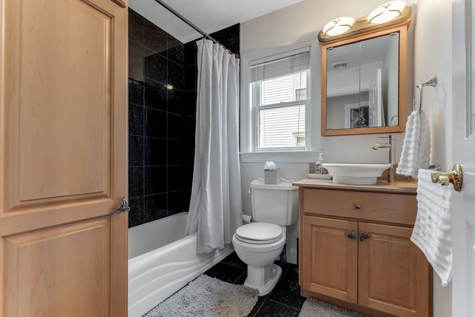 30 Everett Ave Somerville — Photo 10 of 38